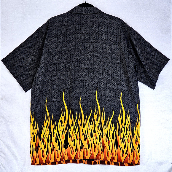 Street Culture Black Geometric Flames Mens Shirt Size Large Vintage Hawaiian Top - Picture 6 of 6